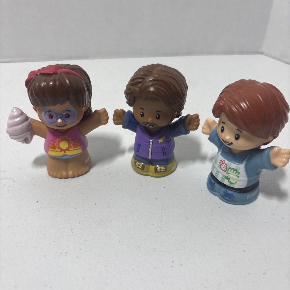 Fisher-Price Little People Lot Of Three EUC
